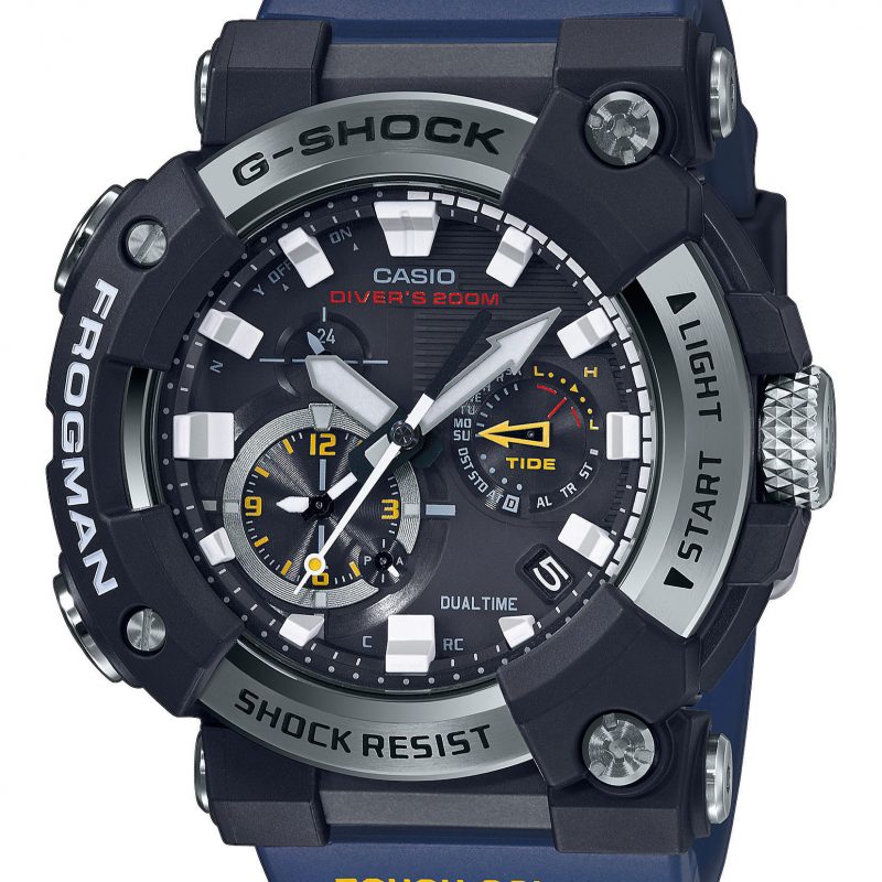 Zegarek G-SHOCK przedstawiony lekko bokiem