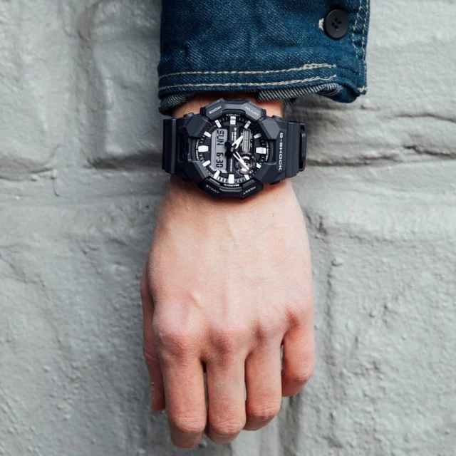 G-SHOCK GA-010🔥
Spadkobierca kultowego GA-100, ale z upgradem, który robi robotę.💣 Nowoczesny look
💪 Jeszcze większa wytrzymałość
💡 Super Illuminator.Carbonowa zbroja, analogowo-cyfrowy klimat i wodoodporność do 200M.#GSHOCK #zegarek #watch #gshockwatch #zegarekgshock #super #cool #instacool